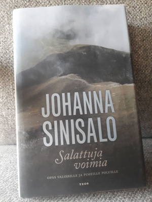 Johanna Sinisalo: Salattuja voimia