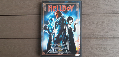 DVD: Hellboy (Ron Perlman, Selma Blair 2004)