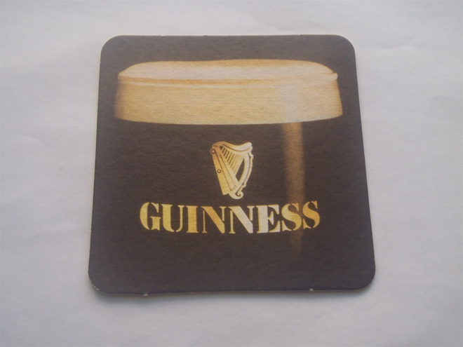 GUINNESS lasinalunen