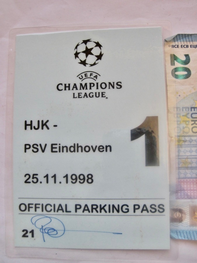 Parkkilupa Jalkapallo Mestareiden iiga HJK PSV Endhoven 1998