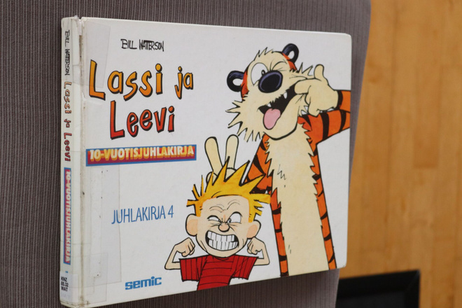 Bill Watterson : Lassi ja Leevi Juhlakirja 4 ( 1.p. 1996 kp)