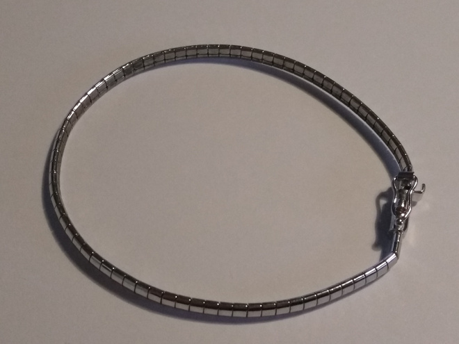 Upea hopeinen rannekoru, pituus 18,5 cm, vintage