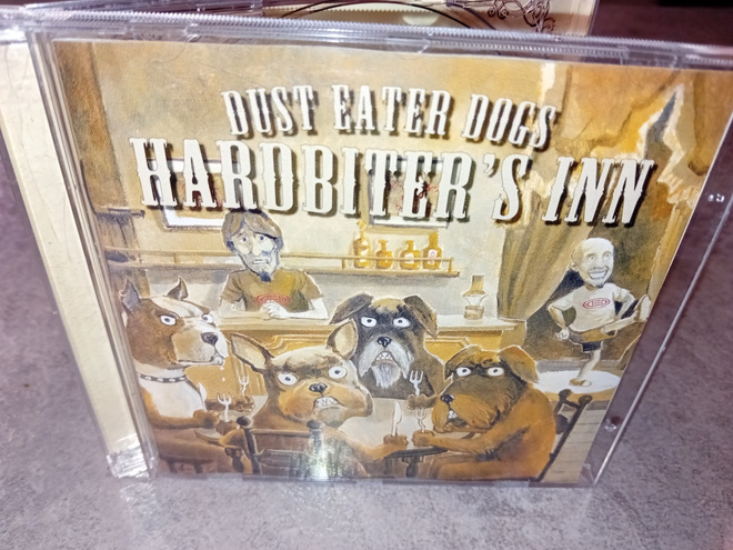 CD Dust Eater Dogs : Hardbiter's Inn ( SIS POSTIKULU )