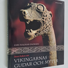 Lars Magnar Enoksen : Stora boken om vikingarnas gudar oc... - pikkukuva 1