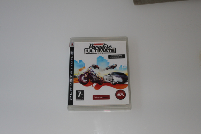 Burnout paradise the ultimate box (PS3)