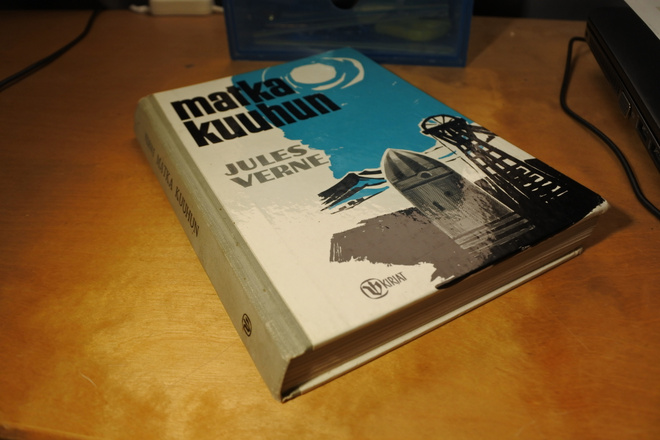 Jules Verne: Matka kuuhun, sidottu, hyvä
