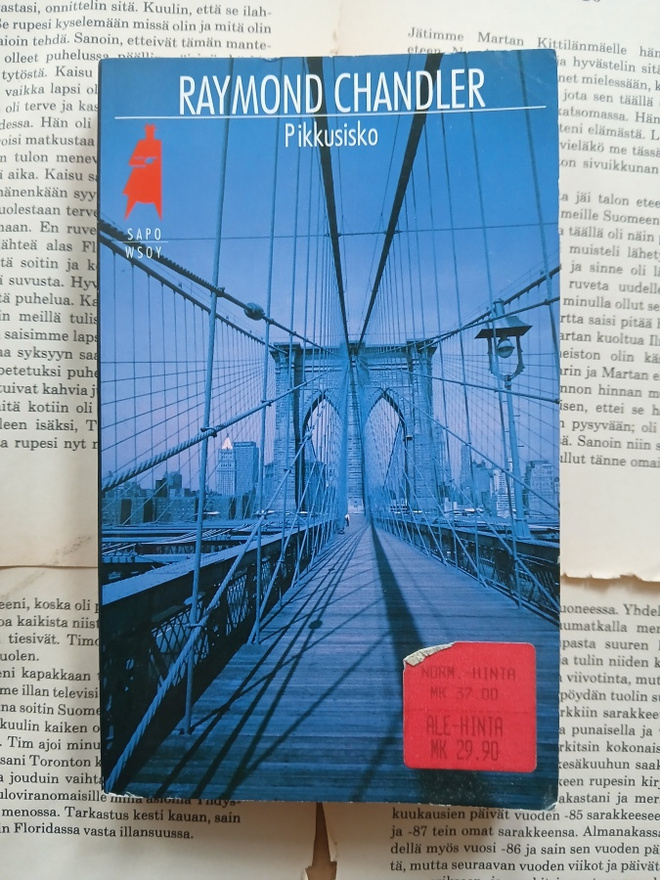 Raymond Chandler - Pikkusisko (pokkari)