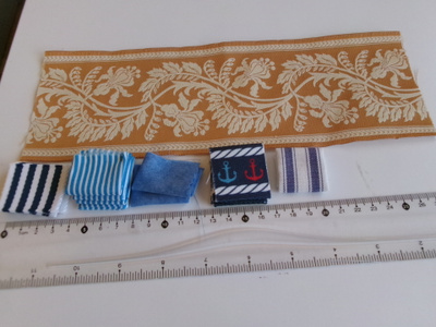 Nukkekoti kankaita ja matto
