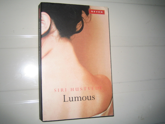 Siri Hustvedt - Lumous (pokkari)