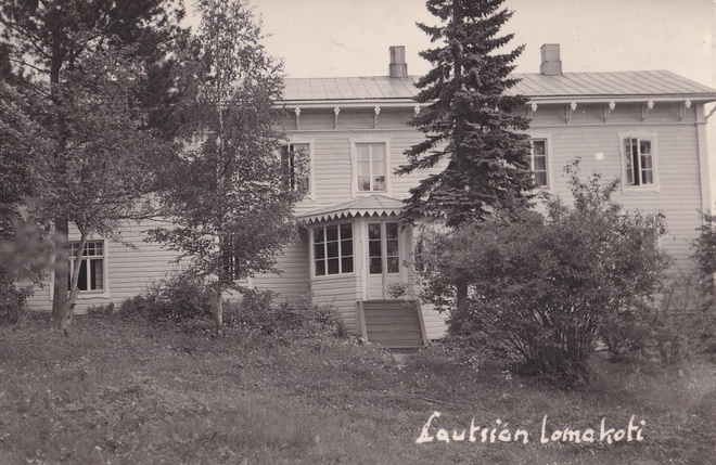 Lautsian Lomakoti  .   b642
