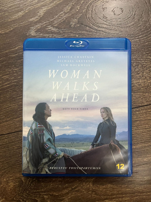 Woman Walks Ahead (2017) - Blu-ray