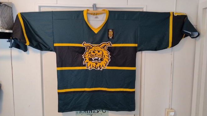 Henri Tuominen #18 Ilves 80v juhlapelipaita