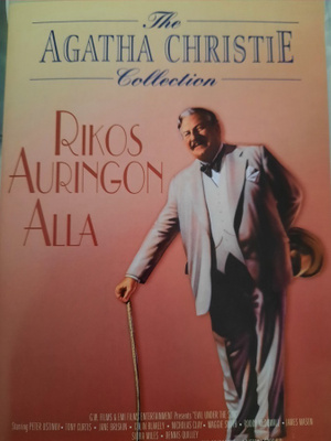 RIKOS AURINGON ALLA ( Agatha Christie)