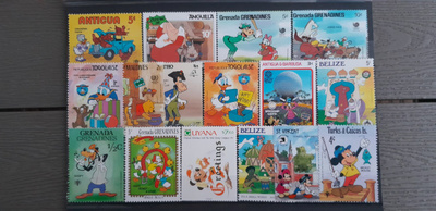 Walt Disney Postimerkkejä ** 16 kpl