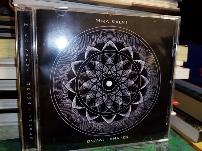 CD Mika Kalmi : Onawa -   Shapes ( SIS POSTIKULU)