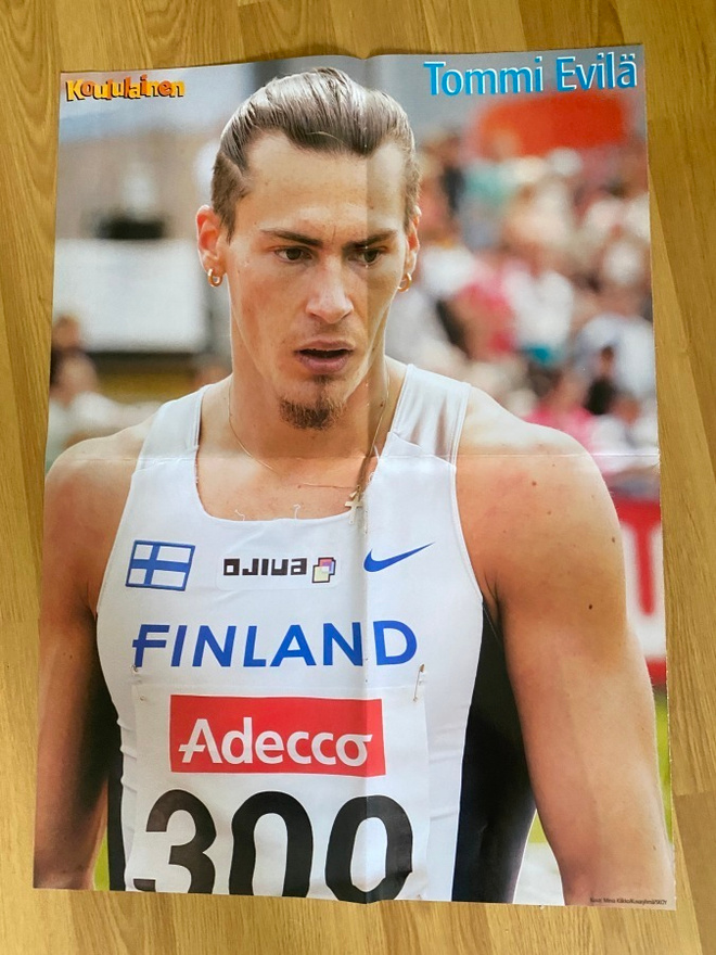 Tommi Evilä julisteet + pari tarraa