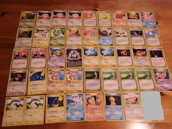 Setti vanhoja Pokemon-kortteja 43 kpl