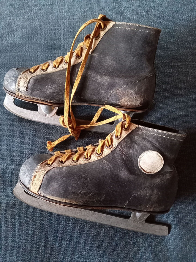 VANHAT LUISTIMET vintage koko 35