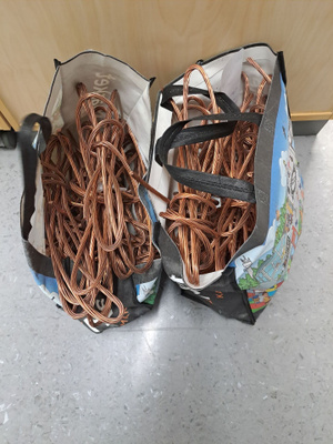 Kuparikaapelia 21,7 kg