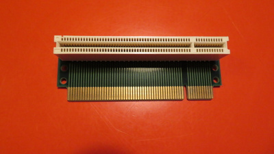 PCI Riser kortti palvelimeen