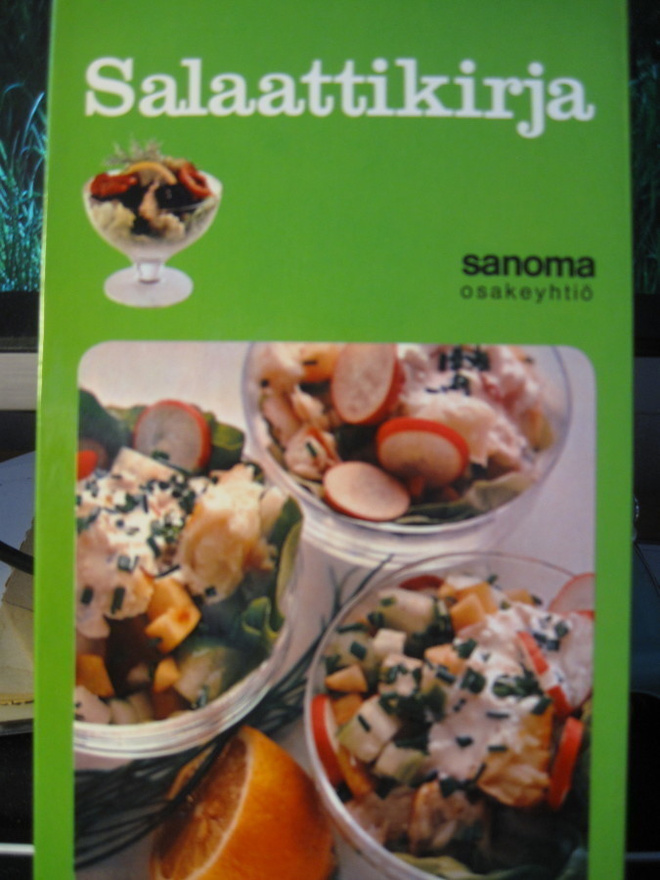 Seija Mikkonen (toim.) ym.: Salaattikirja