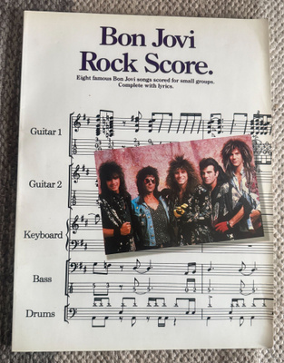 NUOTTIKIRJA: BON JOVI ROCK SCORE