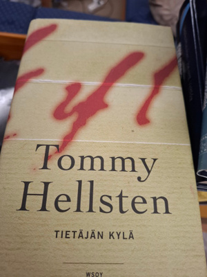 Tommy Hellsten Tietäjän kylä