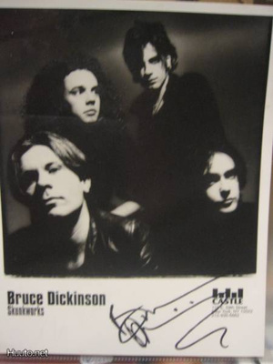 BRUCE DICKINSON SKUNKWORKS B/W PROMO KUVA NIMMARILLA