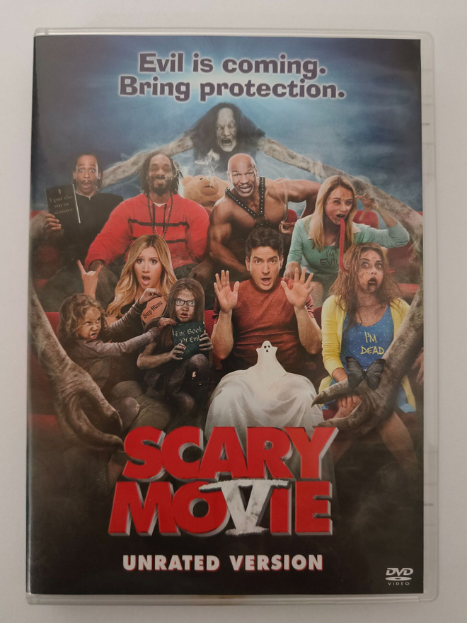 Scary Movie 5 DVD