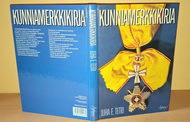 Juha Tetri : Kunniamerkkikirja (sid.)