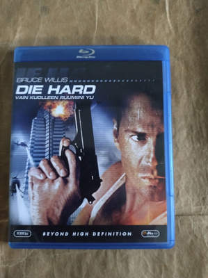 Die hard Vain kuolleen ruumiin yli (Bluray)