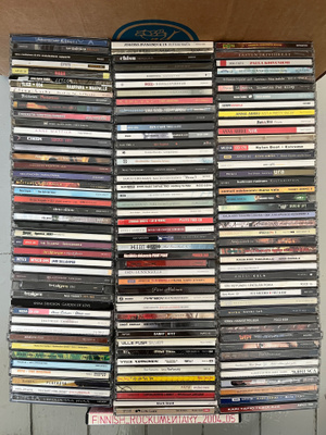Musiikkipaketti kotimaisia (132 CD-levyä)