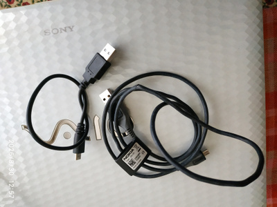 Alkuperäinen Nokia CA-101 - datakaapeli + bonuskaapeli