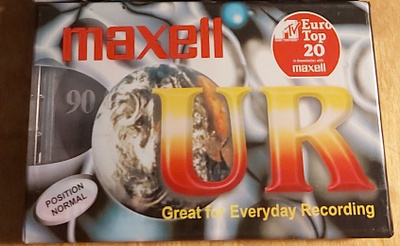 MAXELL UR 90 Uusia