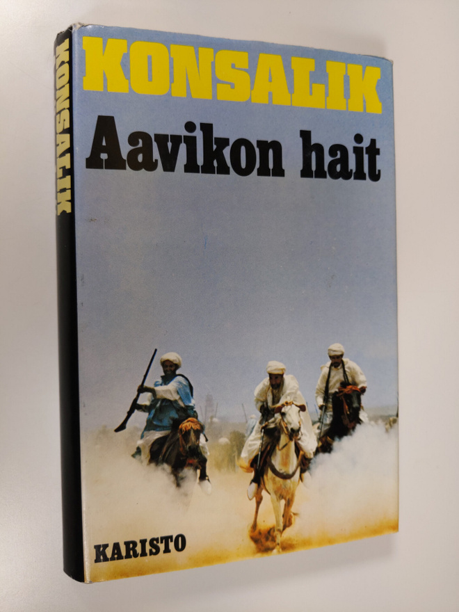 Heinz G. Konsalik : Aavikon hait