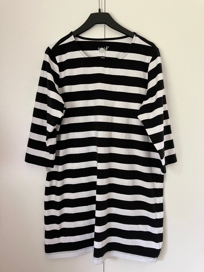 @ Pola raitamekko L 44-46 @