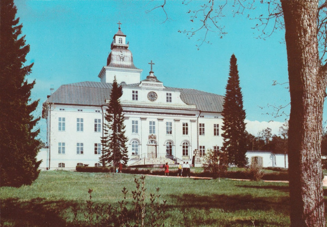KIRKKOKORTTI - MUSTASAAREN KIRKKO - 2