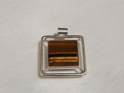 Kotimainen Design Hopea tiikerinsilmä kivi riipus KI 925