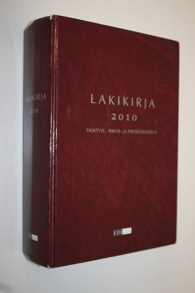 Lakikirja 2010 : yksityis-, rikos- ja prosessioikeus