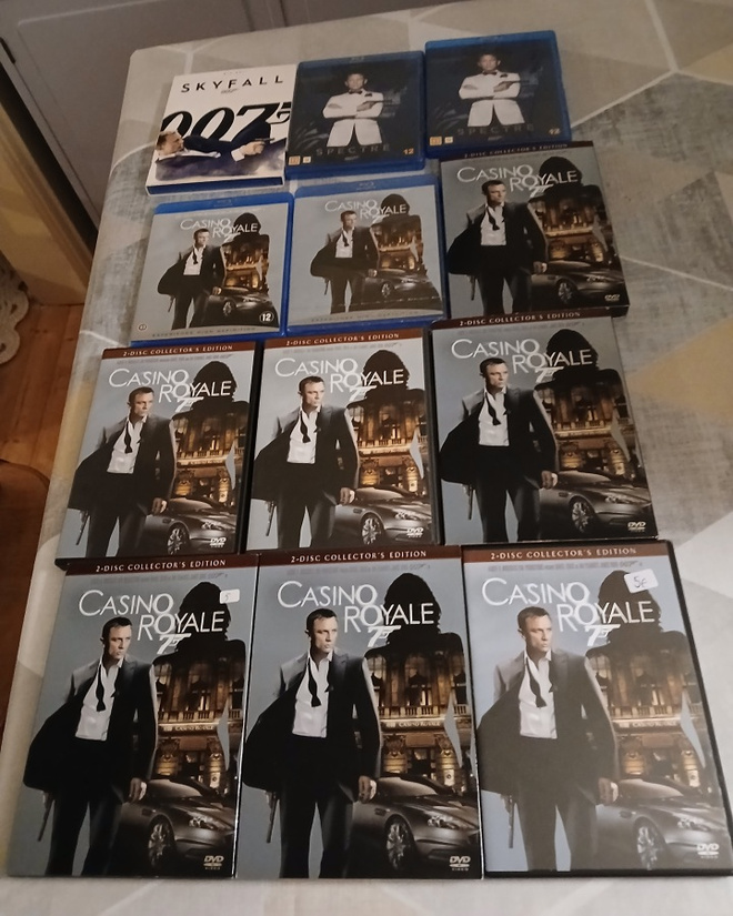 007 James Bond elokuvia 3 kpl yhteensä 10 euroa