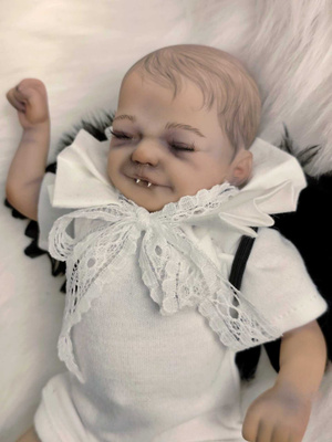 REBORN DRACULA OOAK-NUKKE