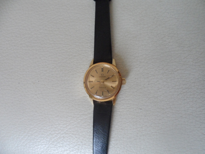 Omega Geneve naisten teräsrannekello vintage