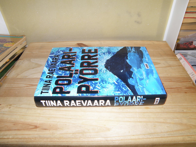 Tiina Raevaara Polaaripyörre (sidottu)