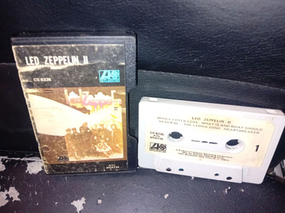 C-kasetti Led Zeppelin II ( SIS POSTIKULU )