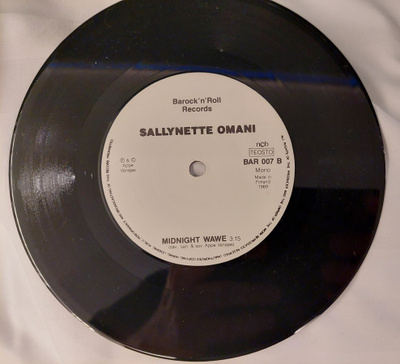Appe, Sallynette Omani – Patarouvan Tango / Midnight Wawe