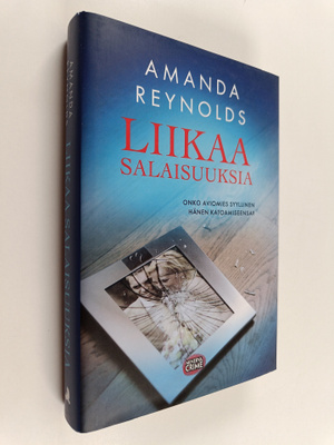 Amanda Reynolds : Liikaa salaisuuksia