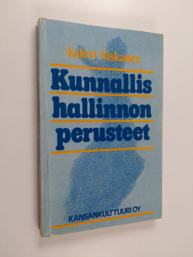 Kalevi Niskanen : Kunnallishallinnon perusteet