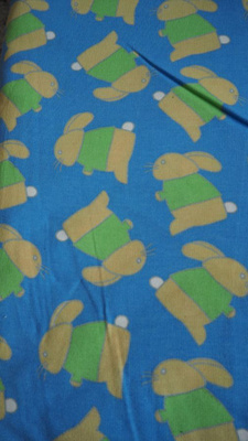 TAITOO ohut collegeneulos, 1,5 m x 5,5 m, sin., PUPUJA