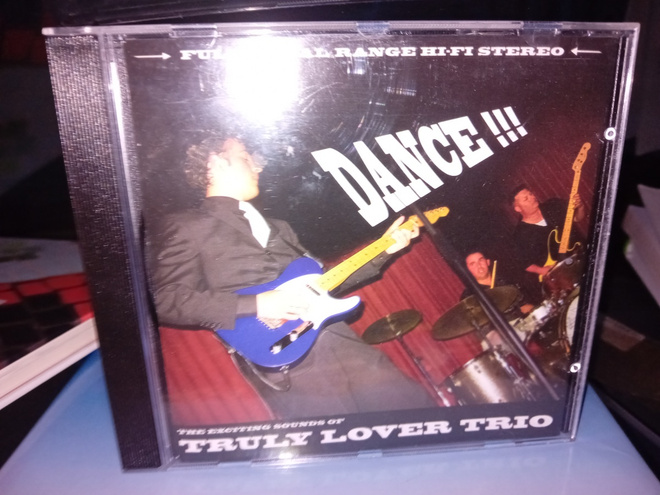 CD Truly lover trio : Dance  !!! ( SIS POSTIKULU  )