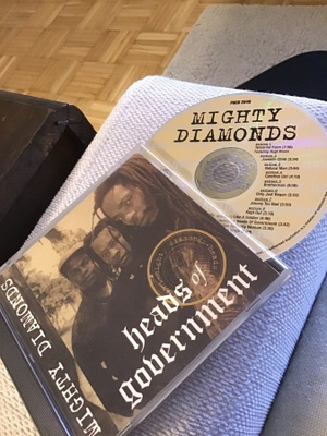 Mighty Diamonds . Heads of government CD